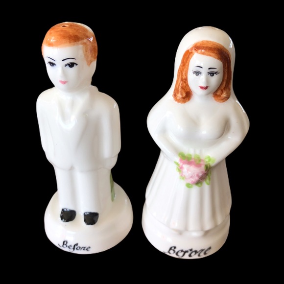 Vintage Bride Groom Salt Pepper Shaker Cake Topper - Picture 3 of 16